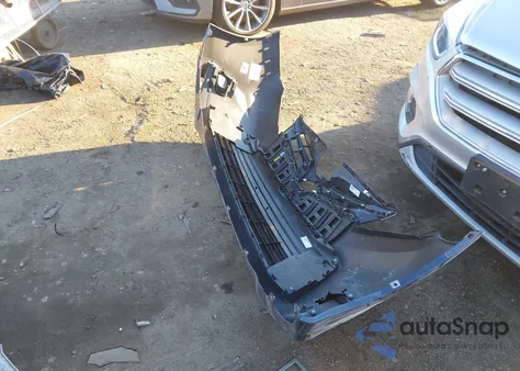 2019 Toyota Sienna Le 8 Passenger z USA, uszkodzony, nr VIN 5TDKZ3DC6KS970505